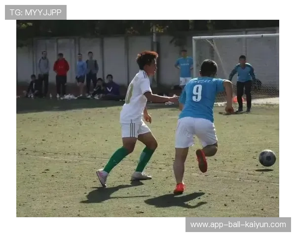 布莱顿在后场传导中展现从容:足球哲学的全新境界 布莱顿在后场传导中展现从容:足球哲学的全新境界